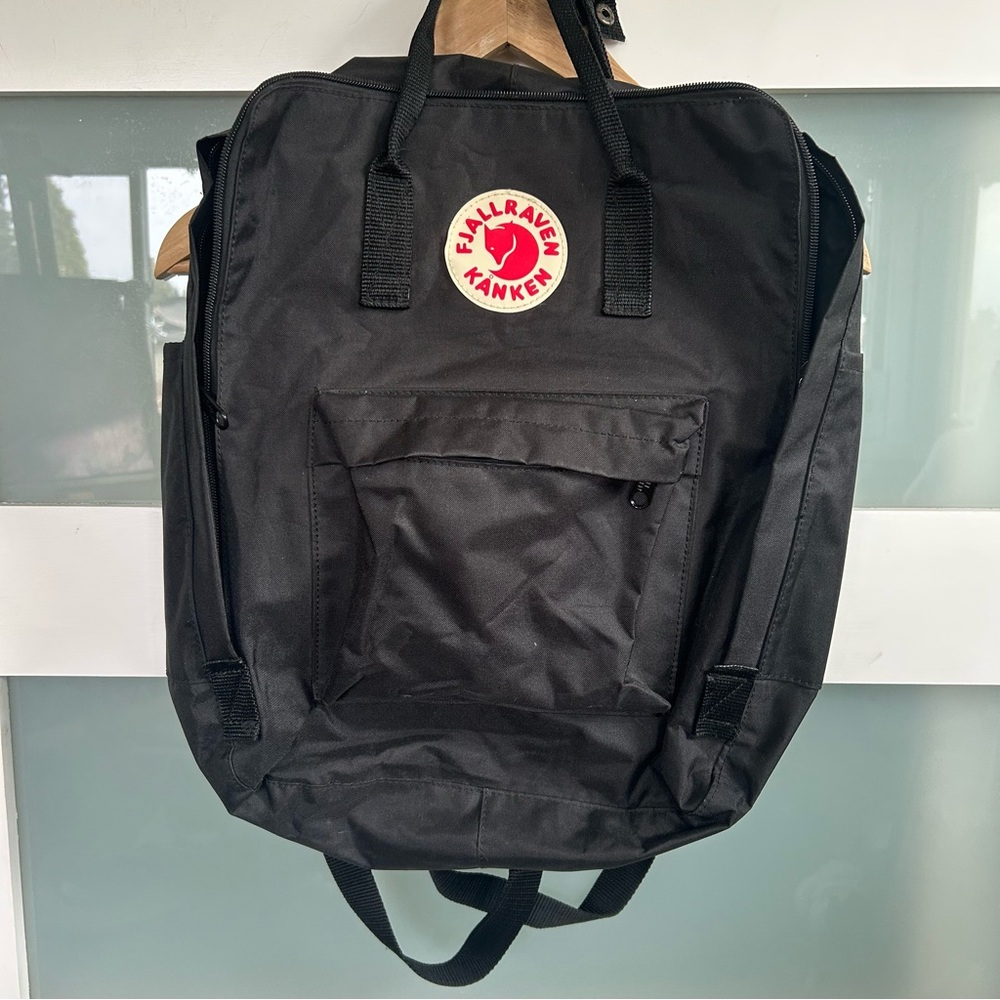 Kånken Black Backpack